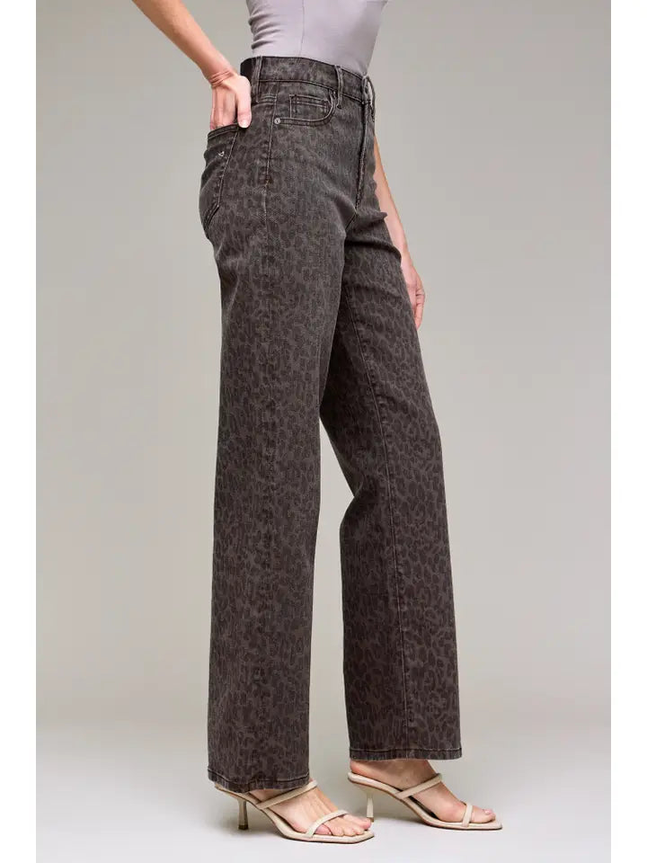 Hidden Jeans Brown Cheetah High Rise Stretch Classic Straight Leg