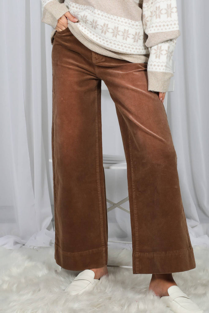 Stone Washed Cotton Corduroy Cropped Pants in Mocha