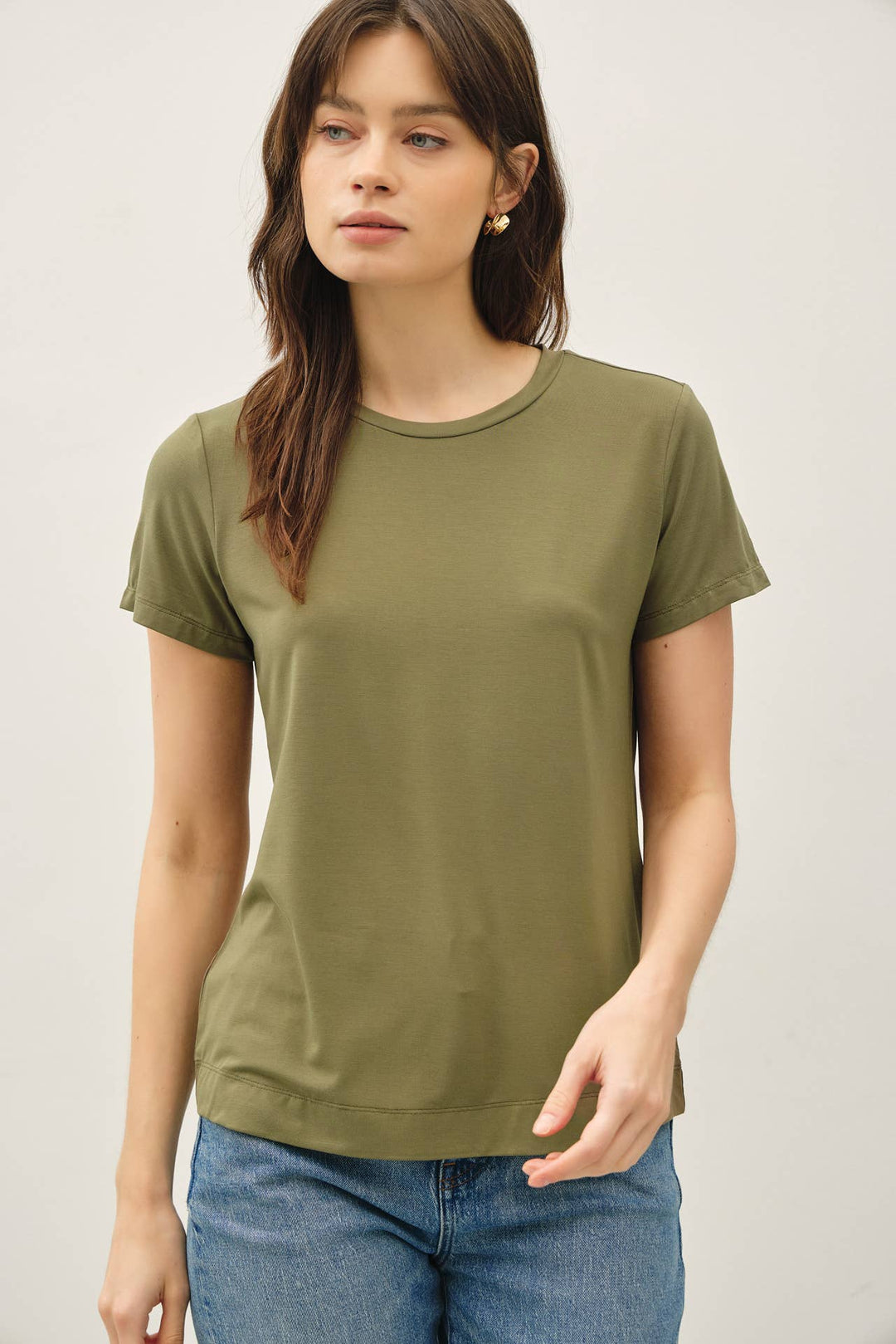 Bamboo Round Neck Tee in Olive - 22 Palms Boutique