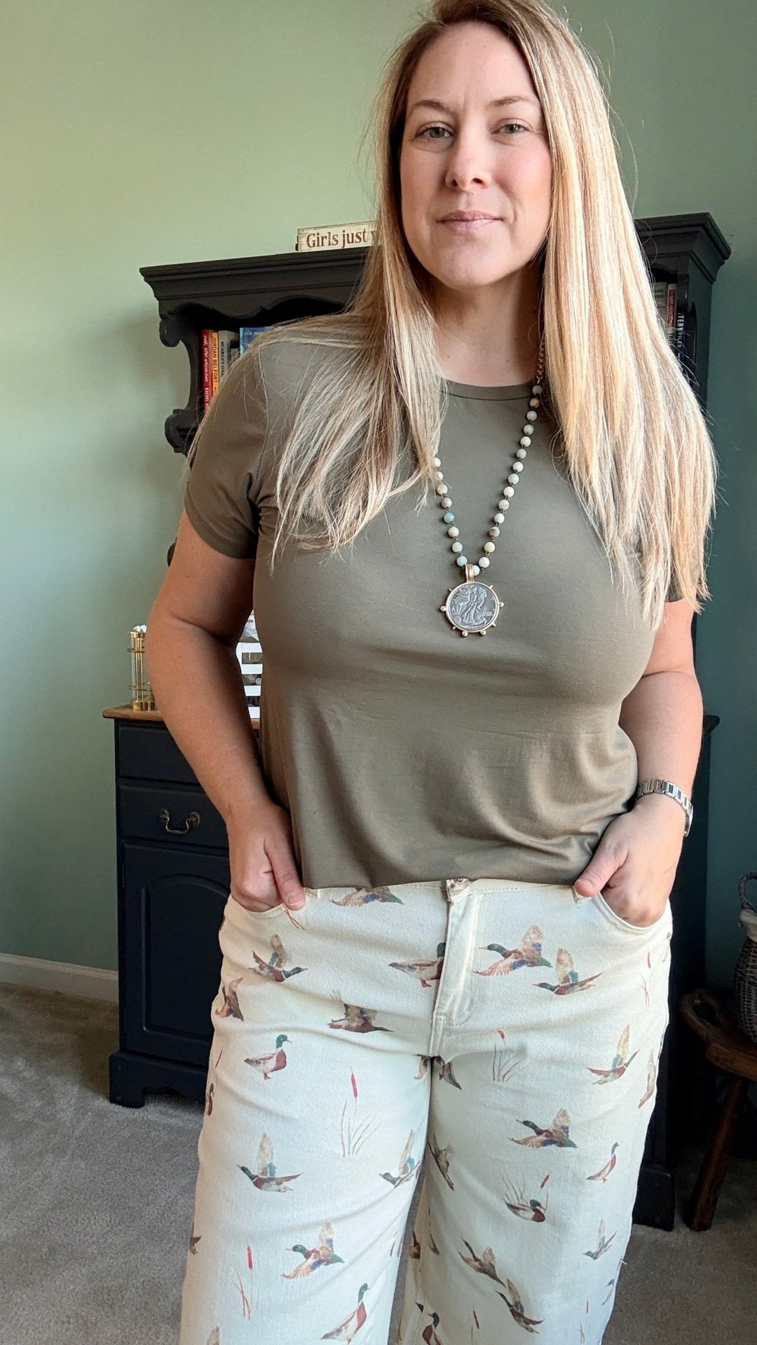 Bamboo Round Neck Tee in Olive - 22 Palms Boutique