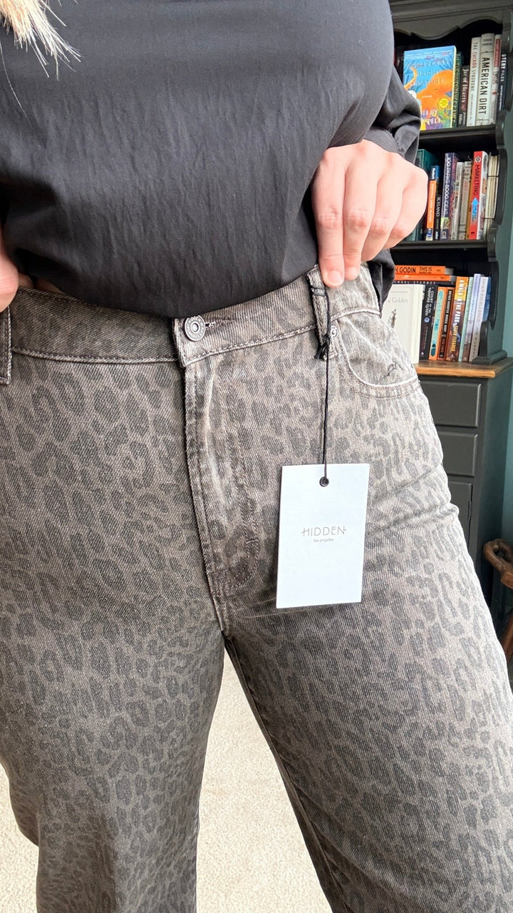 Hidden Jeans Brown Cheetah High Rise Stretch Classic Straight Leg - 22 Palms Boutique