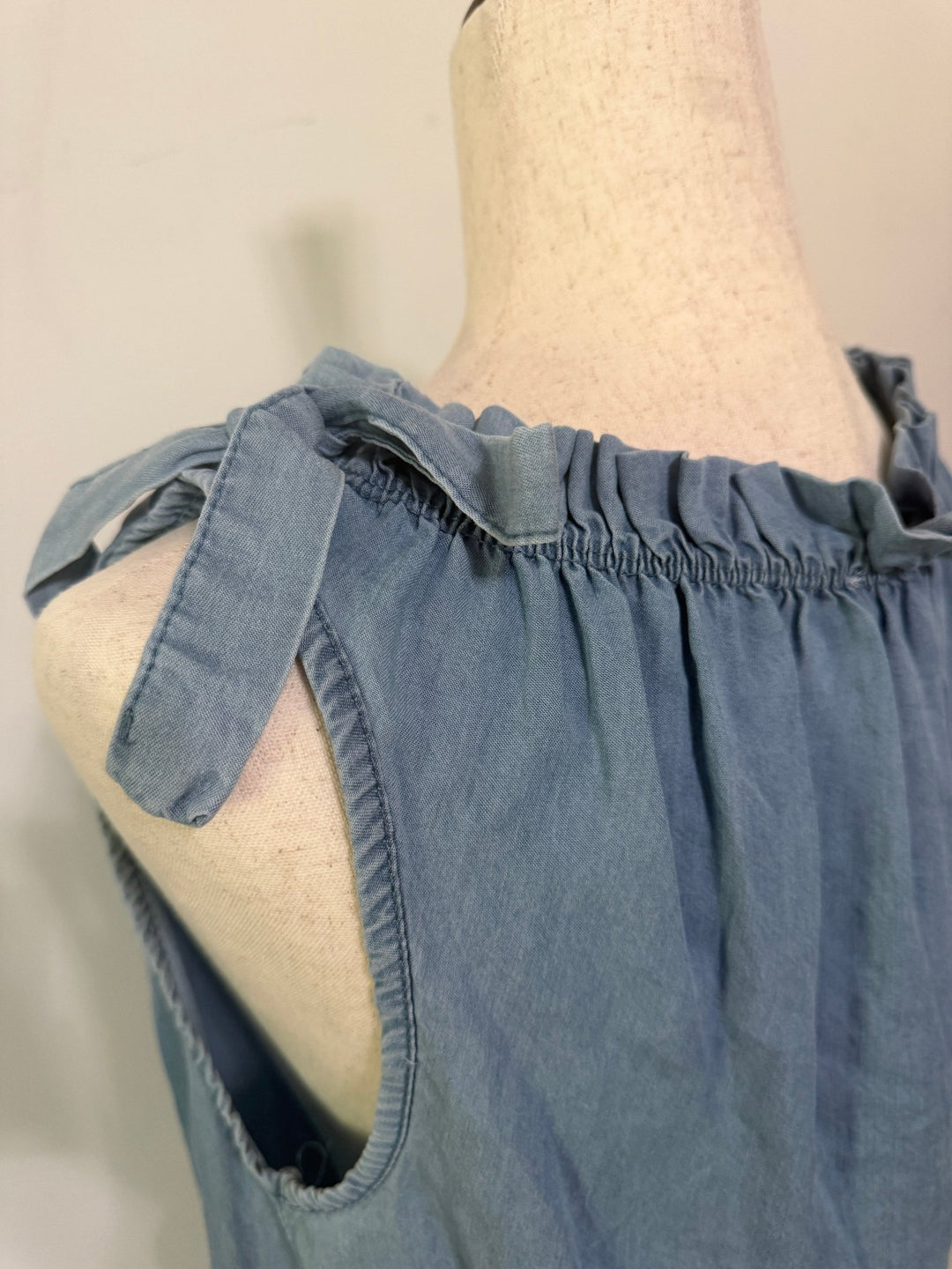 Tie straps sleeveless top - Denim - 22 Palms Boutique