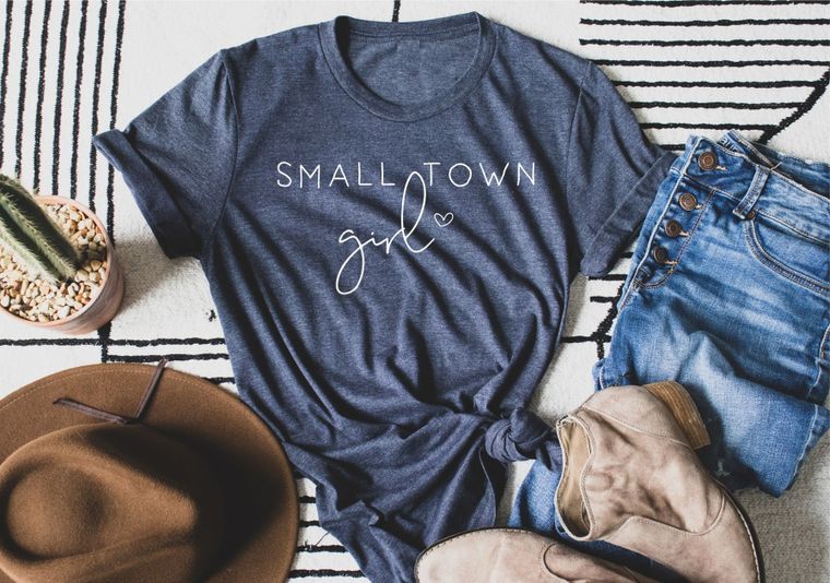 SMALL TOWN GIRL GRAPHIC TEE - 22 Palms Boutique